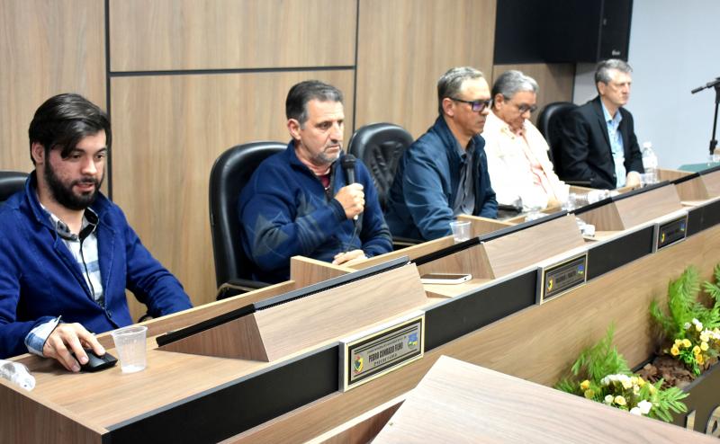 Câmara aprova suspensão a cassação de alvará para empresa que vender cigarro eletrônico